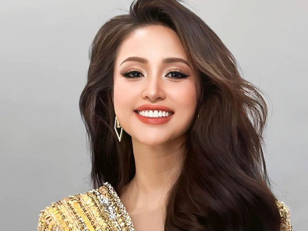 MC Vân Hugo chuẩn bị lên xe hoa với bạn trai doanh nhân