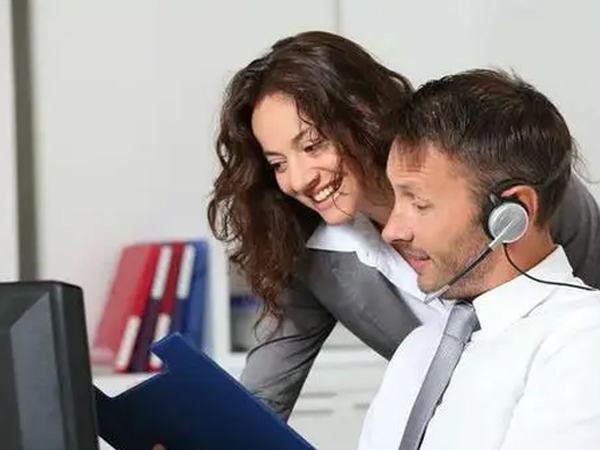 9 điều không nên làm chốn công sở