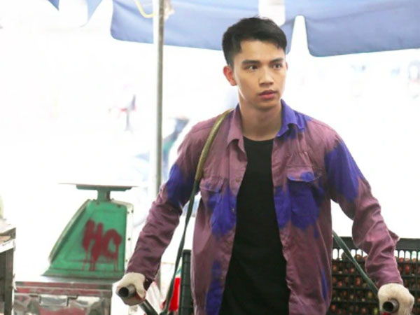 Diễn viên điển trai nhất 'Cuộc đời vẫn đẹp sao' nói gì khi vai diễn càng về cuối càng bị 'ném đá'?