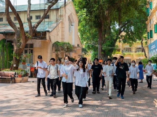 Thi vào lớp 10 Hà Nội: 618 thí sinh vắng mặt buổi thi cuối, cả đợt có 6 thí sinh vi phạm quy chế