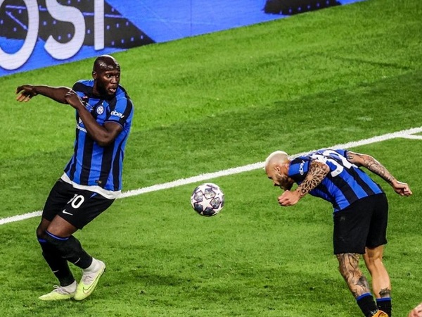 Lukaku biến biến bàn thắng thành... cơ hội khiến Inter ôm hận