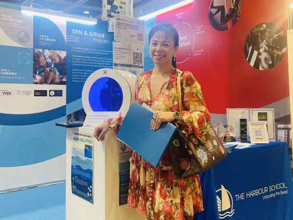 Hậu ly hôn, vợ cũ Shark Bình hiếm hoi xuất hiện, cách ăn mặc được khen phụ nữ độc thân đáng mơ ước nhất MXH