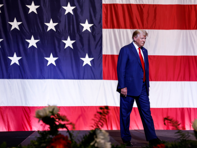 Bị truy tố với 37 cáo buộc, ông Trump chính thức lên tiếng