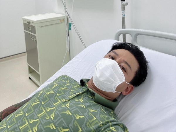 Tuấn Hưng phải nhập viện vì lý do bất ngờ