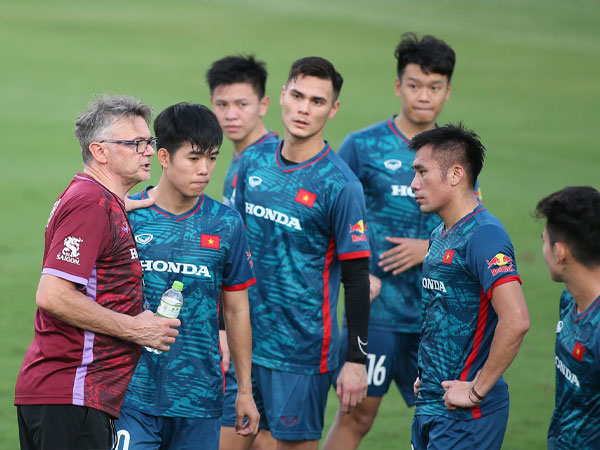 Danh sách tuyển Việt Nam đấu Hong Kong: Có Công Phượng, Văn Toàn