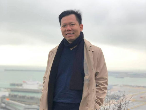 Bác sĩ Thịnh bỗng dưng nhắc đến chủ tịch ACB, 'thả thính' kiểu gì mà dân tình nườm nượp bình luận?