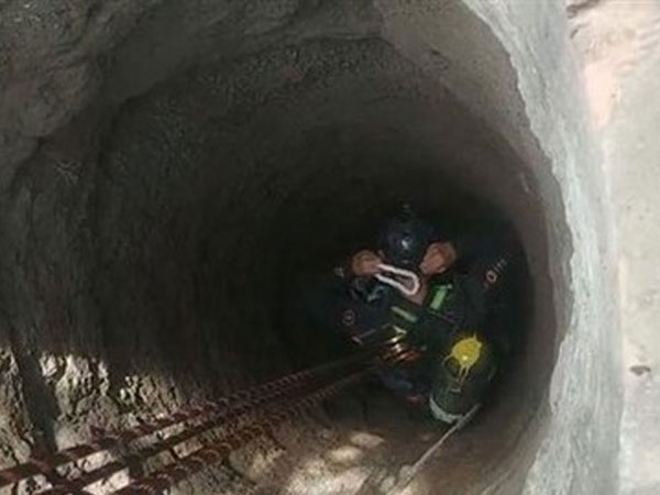 Thương tâm bé trai 8 tuổi rơi xuống giếng, ông ngoại xuống cứu nhưng bất thành
