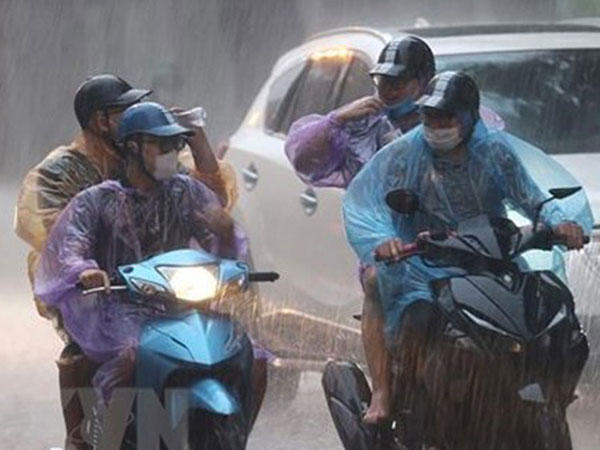 Dự báo thời tiết 13/6: Miền Bắc mưa to diện rộng, Trung Bộ nắng gắt