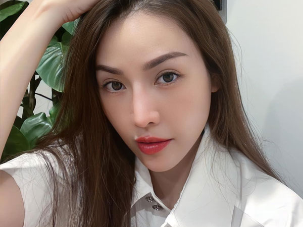 Quế Vân gây chú ý khi đăng đàn tố họ hàng tham lam chiếm đoạt tài sản của mình sau khi bố ruột qua đời
