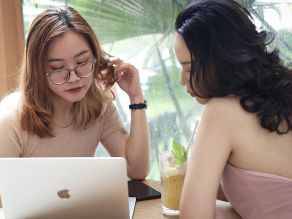 Nữ nhân viên 2K1 bị sa thải vì từ chối lên công ty sửa báo cáo vào ngày thứ 7