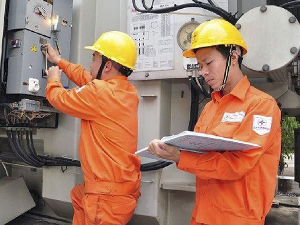 Nắng nóng, cắt điện triền miên - người dân Hà Nội tá hỏa khi hóa đơn tiền điện tăng chóng mặt, có người gấp 3-4 lần so với tháng trước