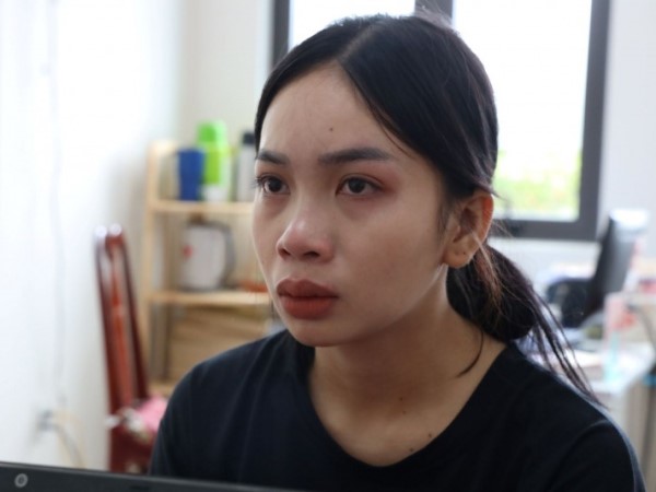 Nữ 'thầy bói' lừa bán vòng phép thuật qua mạng chiếm đoạt tài sản