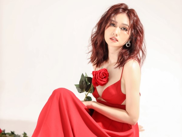 Hương Giang tiết lộ khoảng thời gian tuyệt vọng sau chia tay