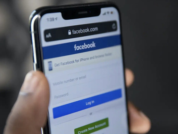Bị Facebook khóa tài khoản vô lý, người bị hại thắng kiện 50.000 USD
