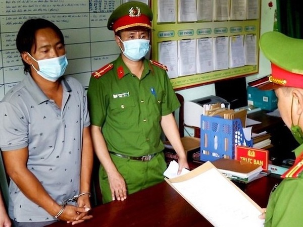 Bắt 1 giám đốc môi giới 'chạy án' cho đại ca giang hồ
