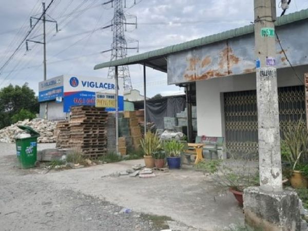 Mua súng trên mạng đem về phòng trọ nghịch, 1 thiếu niên trúng đạn tử vong