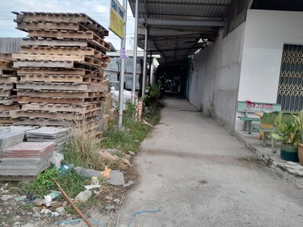 Hai nhóm thanh niên mâu thuẫn nghi nổ súng trong nhà trọ, 1 người gục tại chỗ