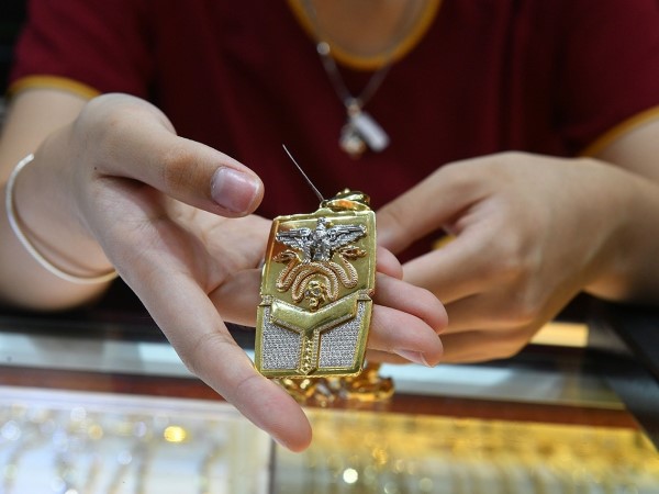 Thế giới biến động, vàng trong nước chỉ tăng 50.000 đồng/lượng từ đầu tháng
