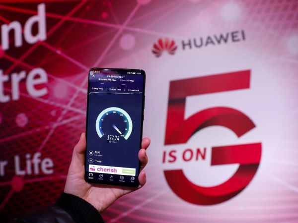 Huawei yêu cầu doanh nghiệp Nhật Bản trả phí bản quyền
