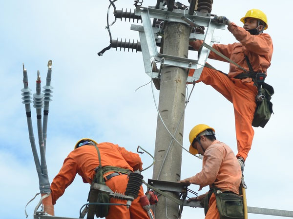 Lịch cắt điện Hà Nội ngày mai 20/6: Nắng nóng quay trở lại, số nơi bị cắt điện có tăng?