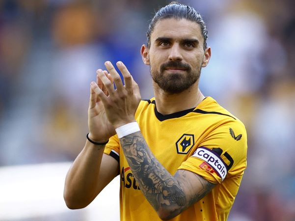 Ruben Neves 'quay xe' Barca để sang Saudi Arabia