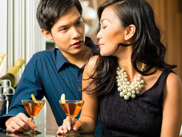 Nước mắt ân hận của 'trai bao' sau cuộc tình lắm tiền nhiều của với quý bà hơn 20 tuổi