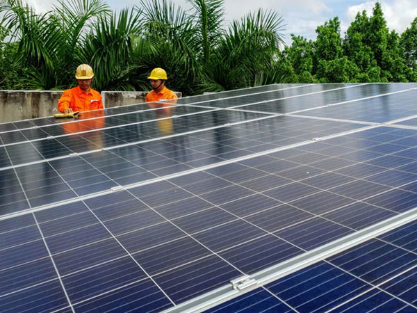 Bộ Công Thương đề xuất loạt cơ chế ưu đãi cho điện mặt trời mái nhà