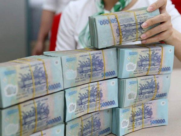 Nợ xấu tăng vọt, tài sản khủng rao bán...ế