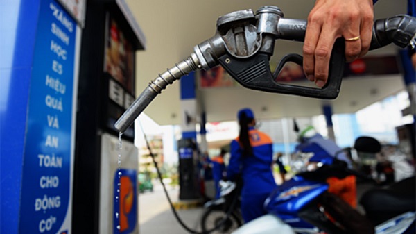 Giá xăng dầu được điều chỉnh từ 15h00, 21/6