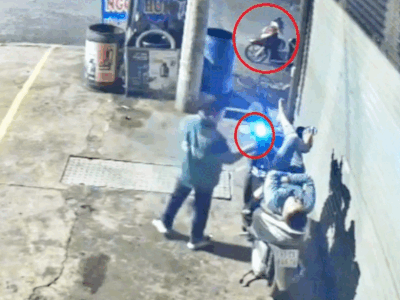 Video: Lái xe công nghệ ngủ quên, ‘đồng nghiệp’ trộm luôn điện thoại