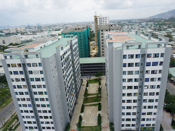 Người lao động nghèo cần hỗ trợ mới đủ sức mua nhà ở xã hội