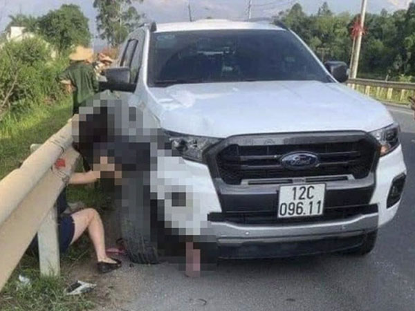 Lạng Sơn: Ô tô bán tải nổ lốp gây tai nạn liên hoàn, bé gái 13 tuổi tử vong thương tâm