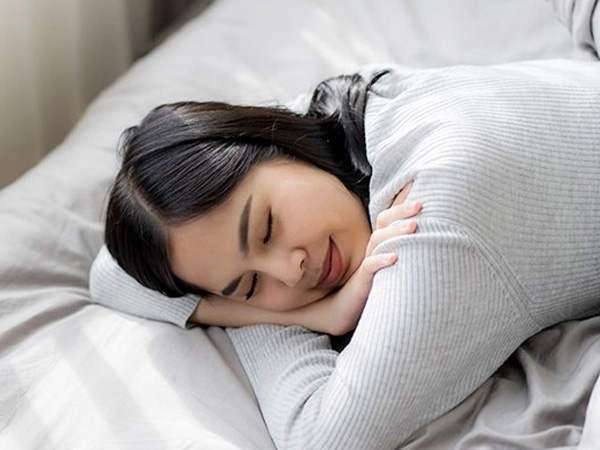 Ngủ trưa đúng cách giúp não trẻ ra 7 tuổi