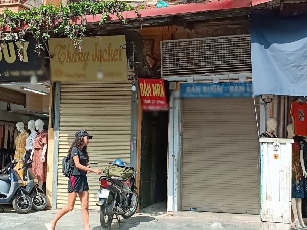 Nhà phố cổ Hà Nội ồ ạt rao bán: Giá đắt giật mình 2,5 tỷ đồng/m2