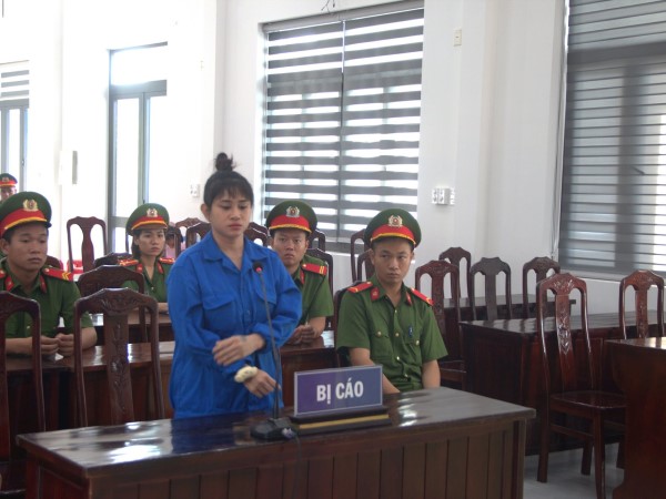 Mua ma túy về bán kiếm lời, người mẹ trẻ lĩnh án