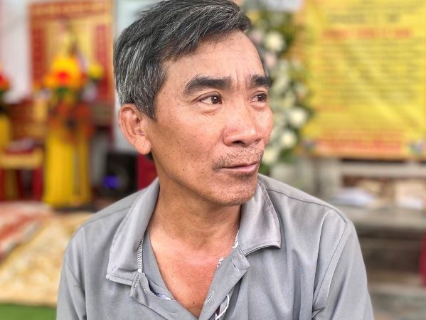 Bố mẹ cầu thủ Quảng Nam tử vong: 'Con gọi điện nói về thăm nhà, ngờ đâu'
