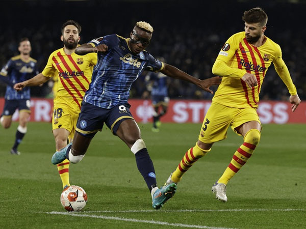 Man United rao bán 13 ngôi sao