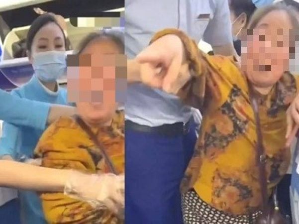 Bà lão dọa nôn vào cô gái vì không nhường chỗ trên máy bay