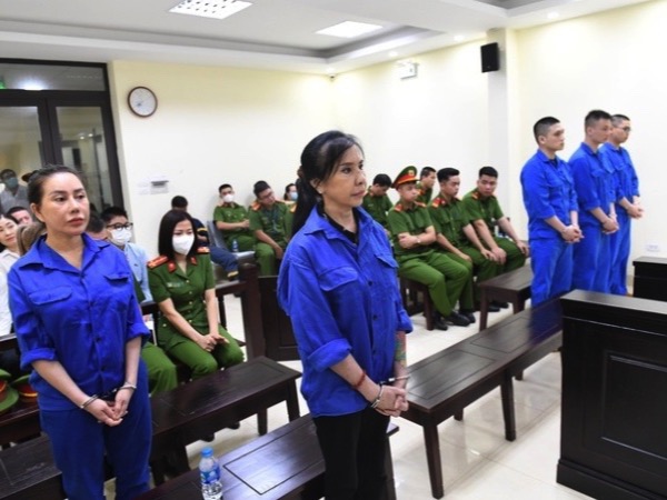 Tặng quà sinh nhật bằng ma tuý, Dung 'Thà' trả giá đắt