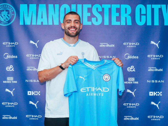 Man City công bố tân binh cực chất