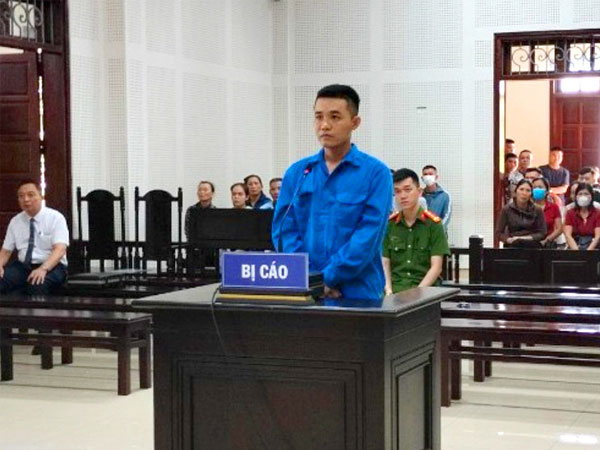 Dùng súng tự chế bắn hàng xóm, nam thanh niên lãnh án 11 năm tù