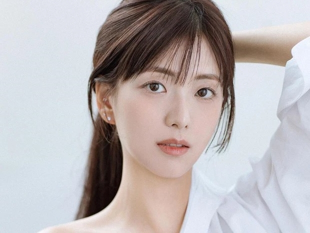 Ảnh HD hiếm hoi hé lộ nhan sắc xuất chúng của chị gái ruột Jisoo: Gen của gia đình cực phẩm là đây!