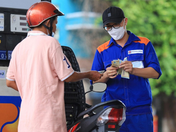 Giá xăng trong kỳ điều chỉnh tới tăng hay giảm?