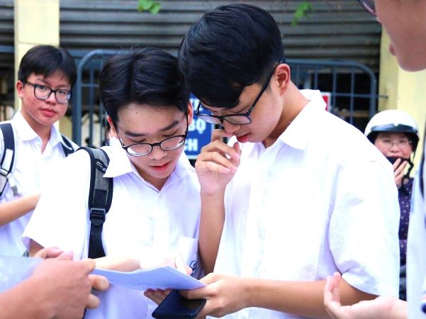 Hà Nội công bố điểm chuẩn lớp 10 công lập năm 2023
