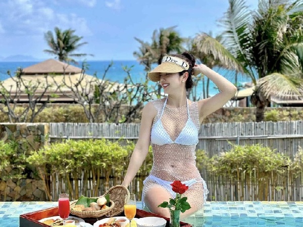 'Hoa hậu của các Hoa hậu' tiết lộ bí quyết để có đường cong cực phẩm