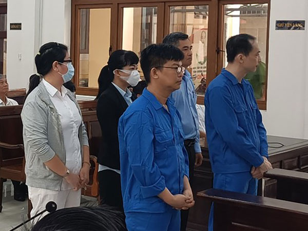 Nguyên giám đốc Trung tâm Ứng dụng công nghệ sinh học bị phạt 13 năm tù