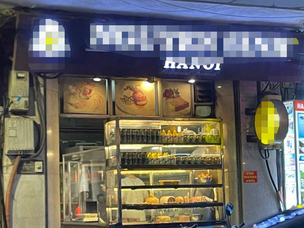 Công an xác minh sự việc nhân viên quán bánh mì nổi tiếng ở Hà Nội bị tố hành hung khách