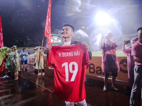 Quang Hải, Filip Nguyễn ra mắt nhạt CAHN: Có khó mới... ló cái hay