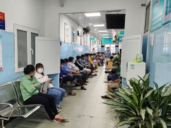 Còn trẻ mà đã 'trên bảo dưới không nghe'