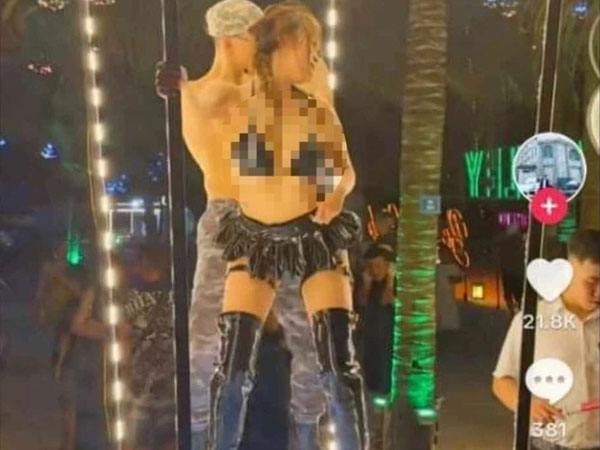 Kiểm tra quán bar ở Hạ Long có vũ công mặc bikini nhảy trong lồng kính